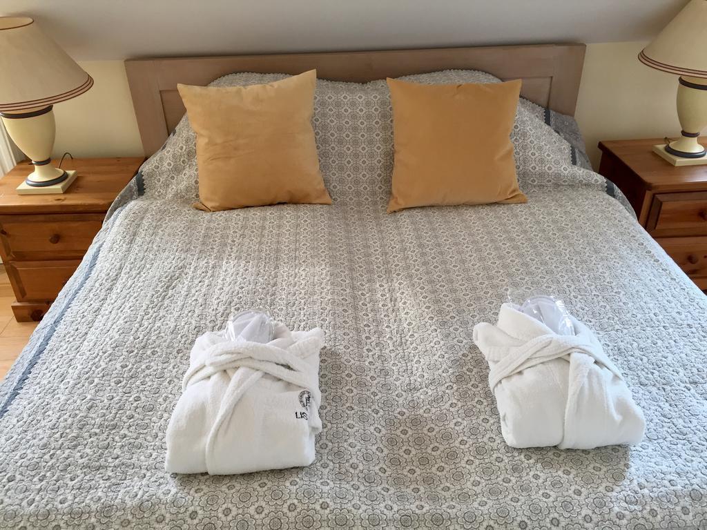 Liszkay Borkuria Hotel Monoszlo Buitenkant foto