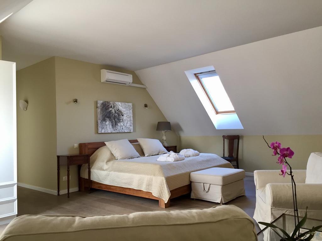 Liszkay Borkuria Hotel Monoszlo Buitenkant foto