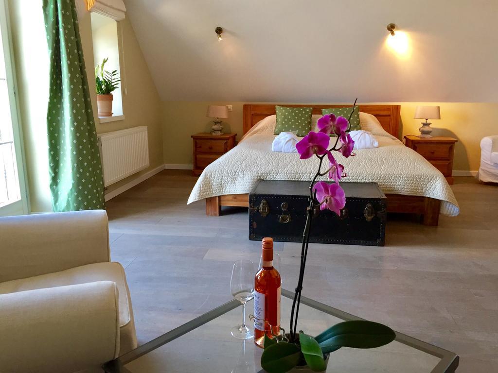 Liszkay Borkuria Hotel Monoszlo Buitenkant foto