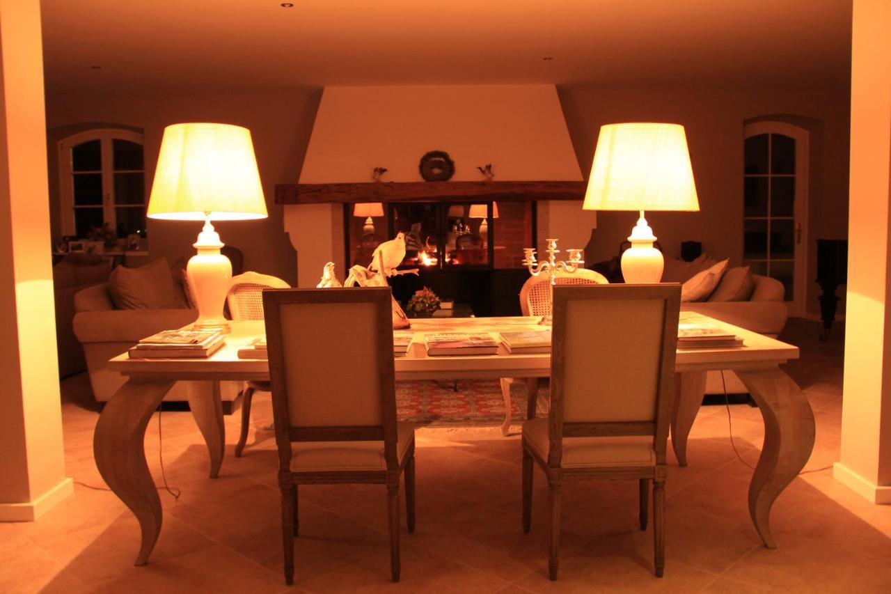 Liszkay Borkuria Hotel Monoszlo Buitenkant foto
